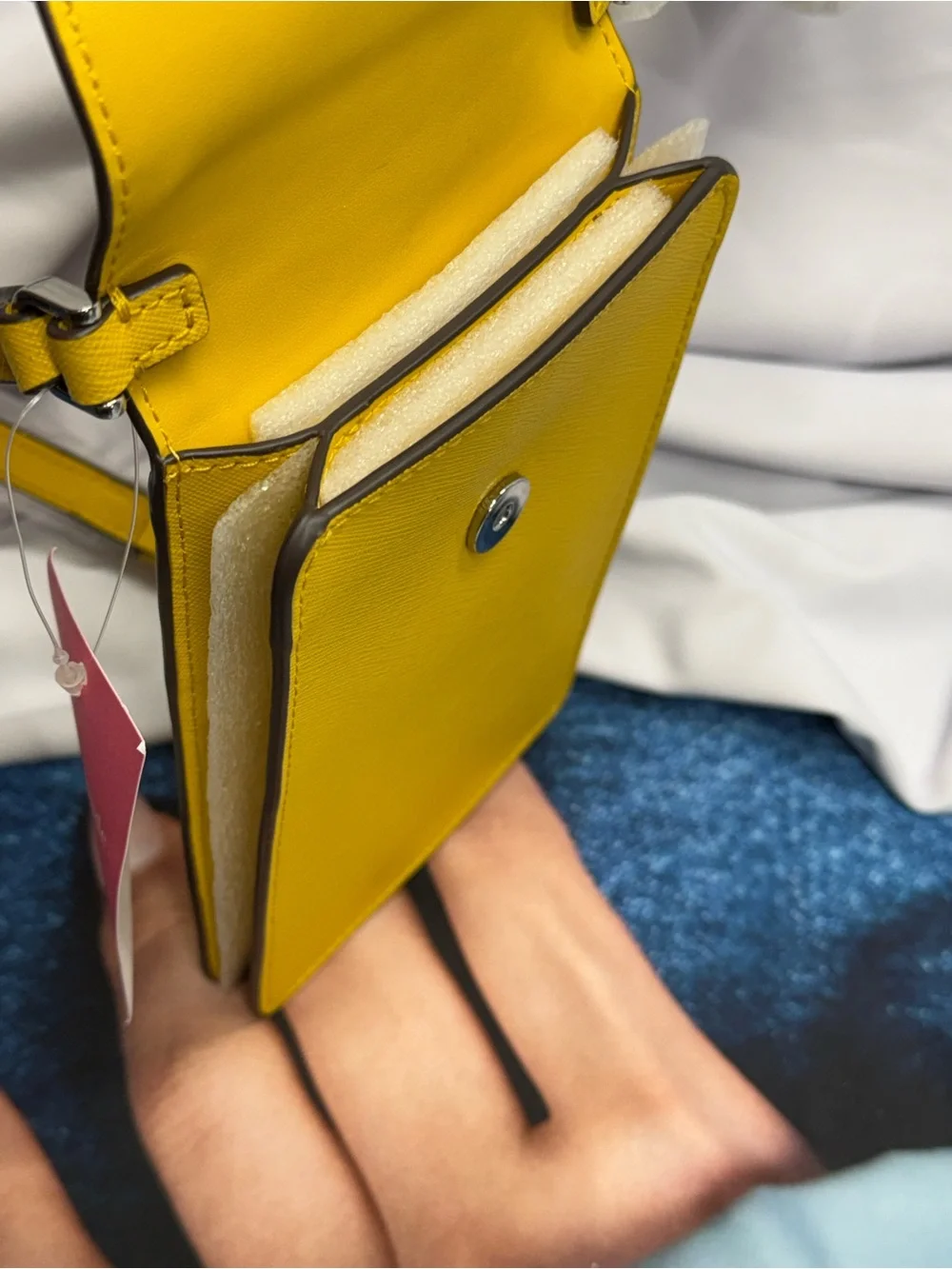(new+tag) Kate Spade yellow saffiano league crossbody phone bag 7.25 x 4.25 inch
